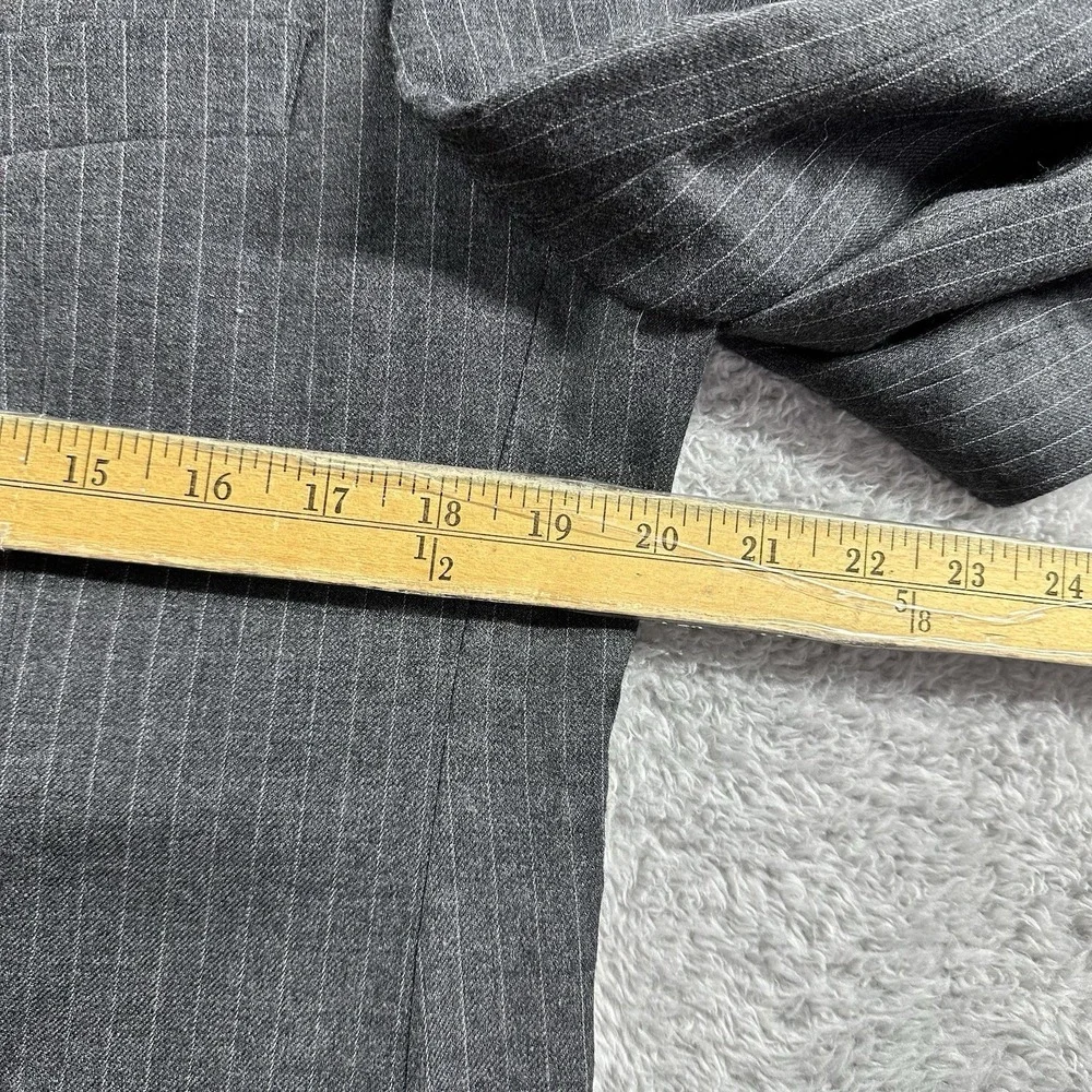 VINTAGE Brooks Brothers Pin‎ Stripe Blazer Jacket Gray Made in USA Medium